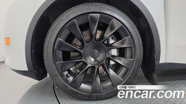 Tesla Model Y Long Range AWD — пробег 156 075 км — фото 5 из 5