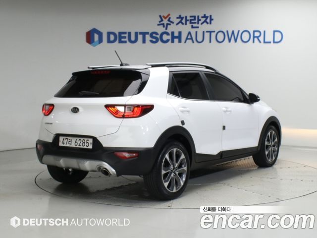 Kia Stonic 1.4 Prestige — пробег 107 744 км — фото 2 из 5