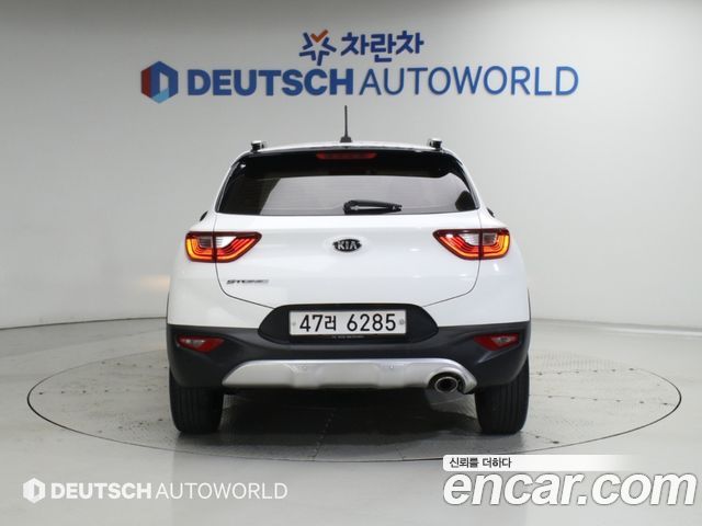 Kia Stonic 1.4 Prestige — пробег 107 744 км — фото 4 из 5