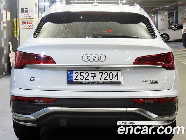 Audi Q5 45 TFSI Quattro Sportback Premium — пробег 20 077 км — фото 5 из 5