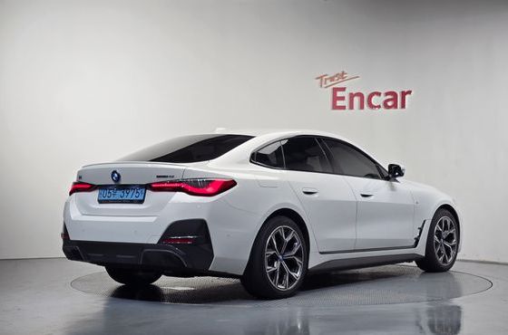 BMW i4 eDrive40 M Sports Pro — пробег 34 758 км — фото 2 из 5