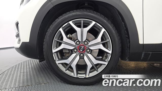 Kia Seltos из Кореи Encar