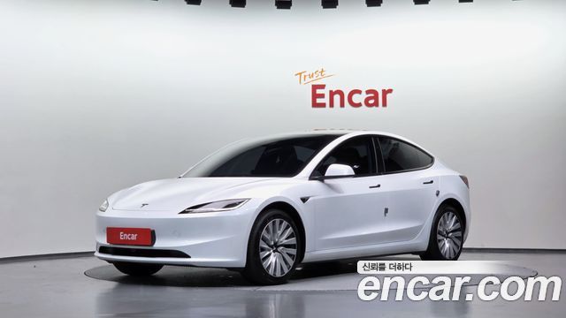 Tesla Model 3 Premium Long Range RWD — пробег 6 462 км — фото 1 из 5