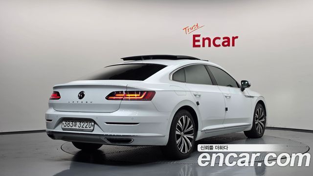 Volkswagen Arteon 2.0 TDI Prestige — пробег 82 925 км — фото 2 из 5