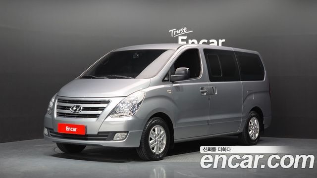 Hyundai Starex 12-Seater Wagon Smart — пробег 108 582 км — фото 1 из 5