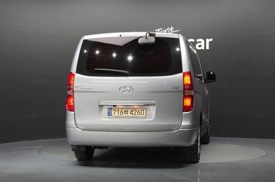 Hyundai Starex 12-Seater Wagon Smart — пробег 108 582 км — фото 4 из 5