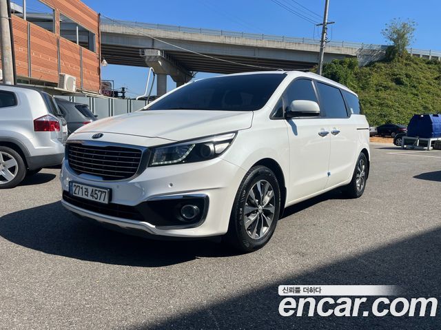 Kia Carnival 9-seater Luxury — пробег 322 400 км — фото 1 из 5