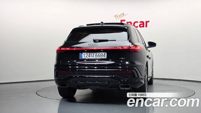 Audi Q5 45 TFSI Quattro S line — пробег 4 433 км — фото 4 из 5