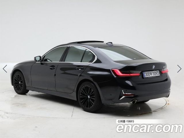 BMW 3-Series 320i Luxury — пробег 99 037 км — фото 4 из 5