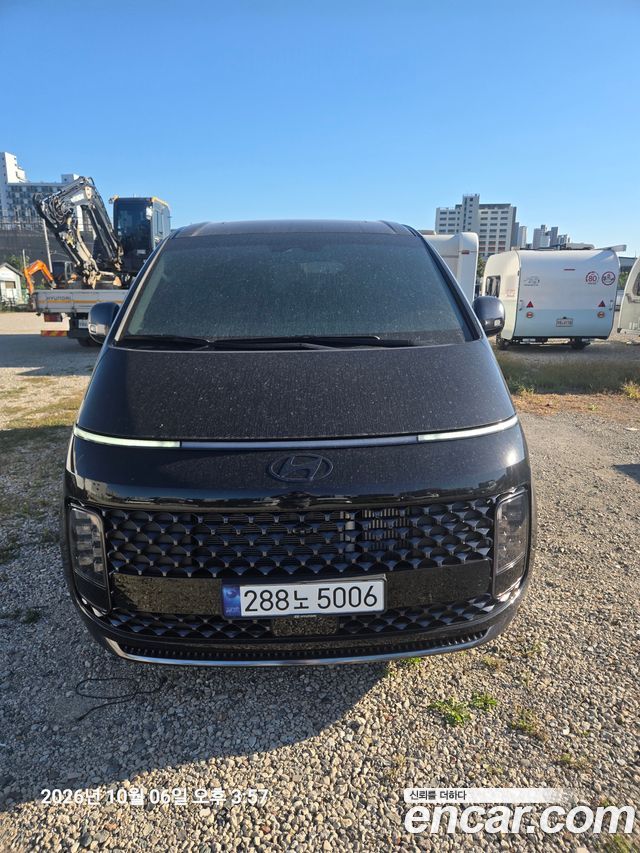 Hyundai Staria HEV 1.6T Lounge 9-Seater Inspiration — пробег 13 700 км — фото 3 из 5