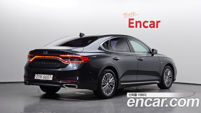 Hyundai Grandeur из Кореи Encar