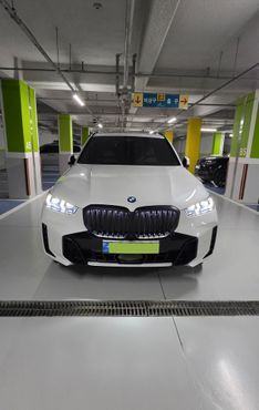 BMW X5 xDrive 40d M Sport Online Exclusive Editon — пробег 3 800 км — фото 3 из 5