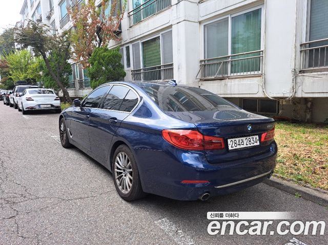 BMW 5-Series 520i Luxury — пробег 57 968 км — фото 4 из 5