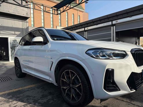 BMW X3 xDrive 20i M Sports Pro — пробег 23 700 км — фото 2 из 5
