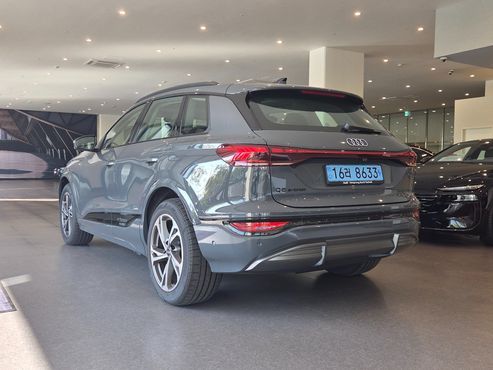 Audi Q6 e-tron S Line — пробег 655 км — фото 3 из 5