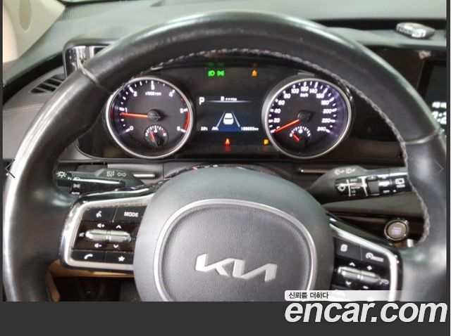 Kia Carnival Diesel 9-Seater Prestige — пробег 188 688 км — фото 4 из 5