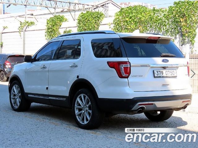 Ford Explorer 2.3 Limited 4WD 5th — пробег 124 713 км — фото 3 из 5