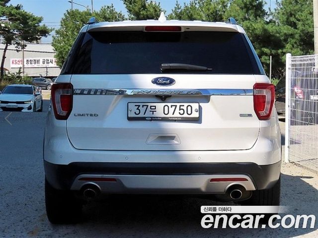 Ford Explorer 2.3 Limited 4WD 5th — пробег 124 713 км — фото 4 из 5