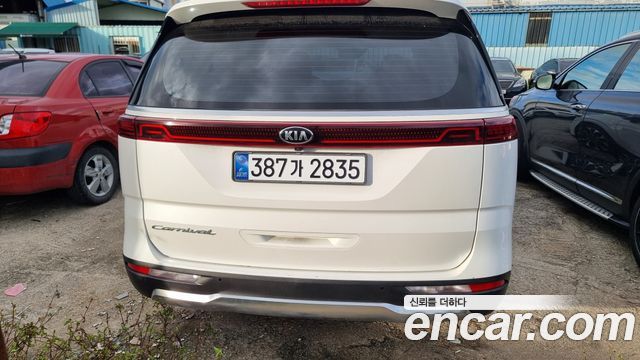 Kia Carnival из Кореи Encar