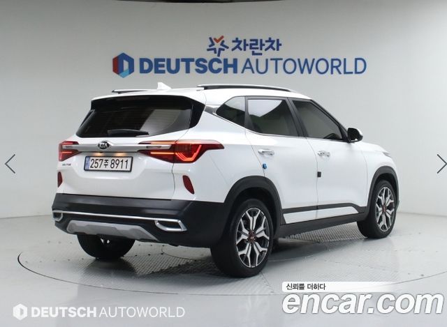 Kia Seltos из Кореи Encar