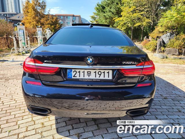BMW 7-Series 740Li xDrive M Sport Package — пробег 172 000 км — фото 5 из 5