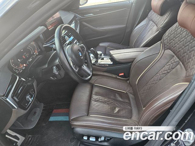 BMW 5-Series 530i M Sport Package — пробег 58 452 км — фото 5 из 5