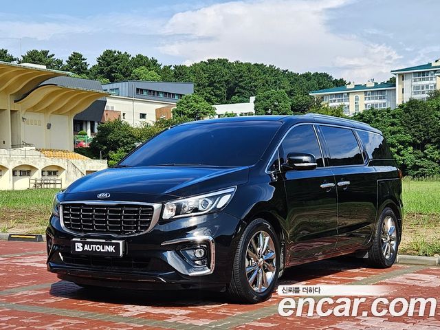 Kia Carnival из Кореи Encar