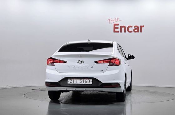 Hyundai AVANTE 1.6 Smart — пробег 66 699 км — фото 4 из 5