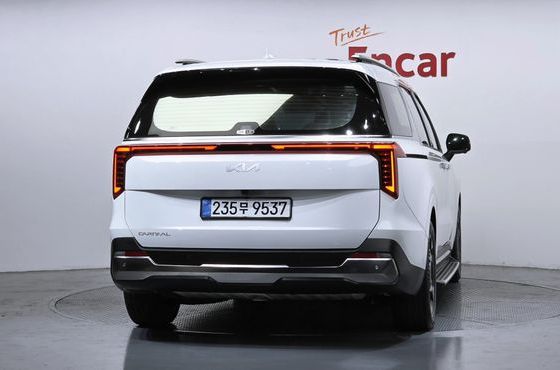 Kia Carnival Diesel 9-Seater Signature — пробег 16 546 км — фото 4 из 5
