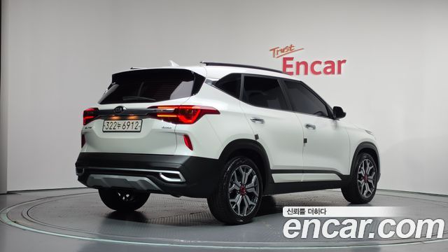 Kia Seltos Gasoline 1.6 Turbo 2WD Signature — пробег 8 982 км — фото 2 из 5