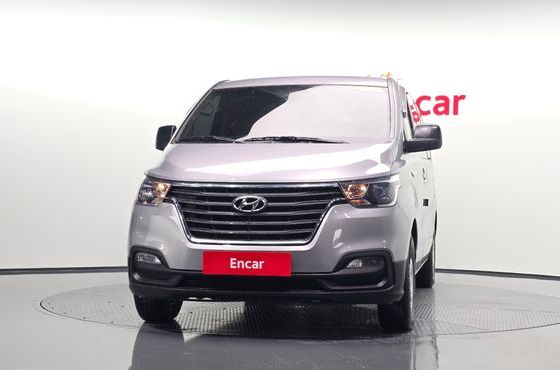 Hyundai Starex Van 3-Seater Style — пробег 172 617 км — фото 3 из 5