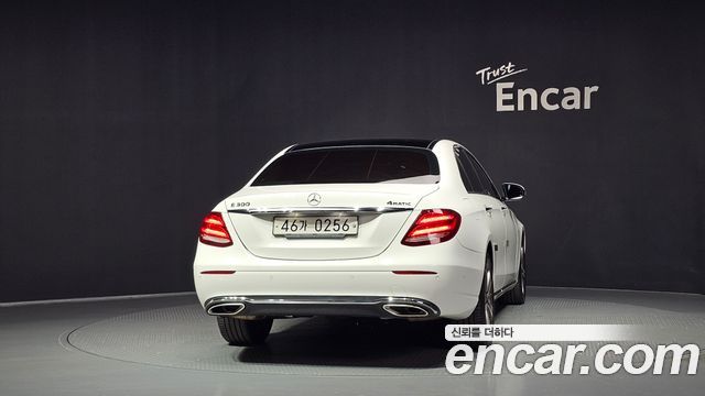 Mercedes-Benz E-Class из Кореи Encar