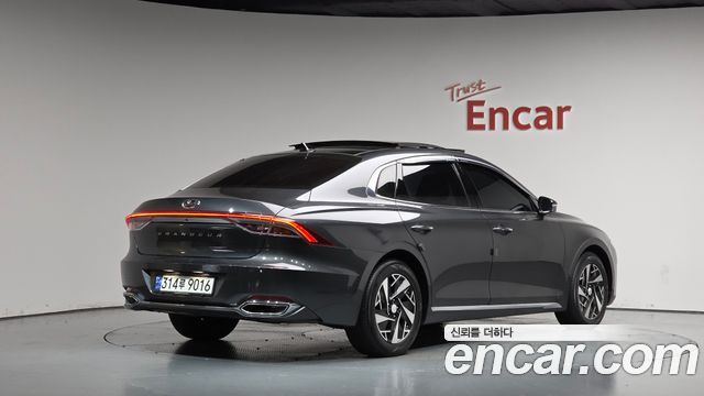 Hyundai Grandeur Premium Choice — пробег 96 054 км — фото 2 из 5