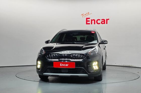 Kia Niro 1.6 HEV Noblesse — пробег 130 728 км — фото 3 из 5