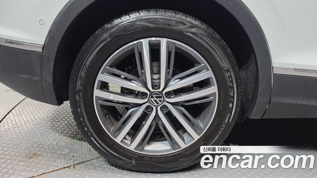 Volkswagen Tiguan 2.0 TDI Prestige — пробег 58 278 км — фото 5 из 5