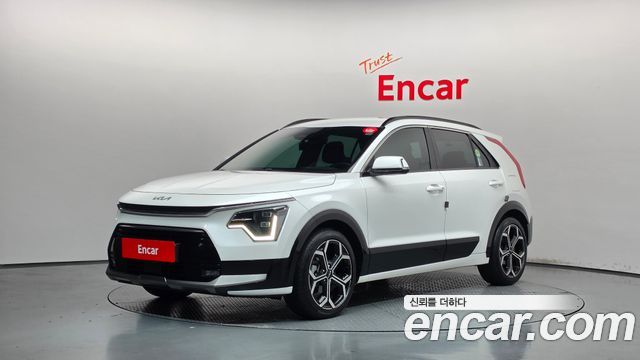 Kia Niro Prestige — пробег 32 253 км — фото 1 из 5