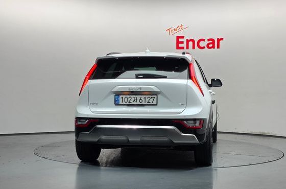Kia Niro Prestige — пробег 32 253 км — фото 4 из 5