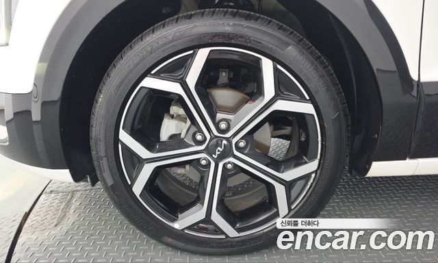 Kia Niro Prestige — пробег 32 253 км — фото 5 из 5