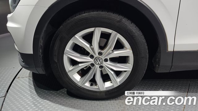 Volkswagen Tiguan из Кореи Encar