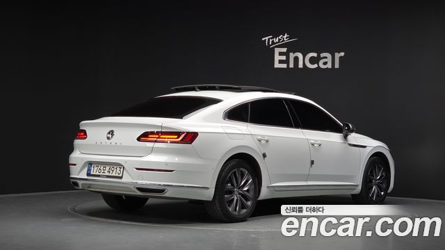 Volkswagen Arteon 2.0 TDI Premium — пробег 65 742 км — фото 2 из 5