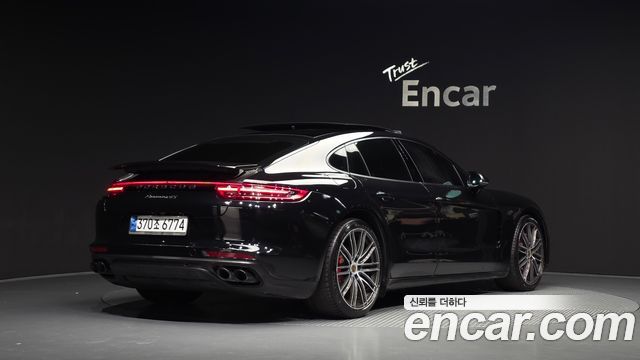 Porsche Panamera 3.0 AWD — пробег 131 730 км — фото 2 из 5
