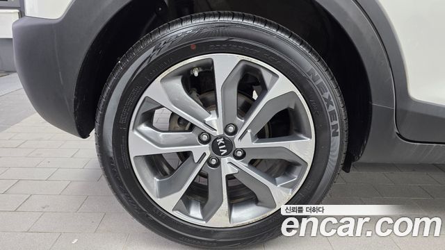Kia Stonic 1.0 Turbo Prestige — пробег 48 637 км — фото 5 из 5