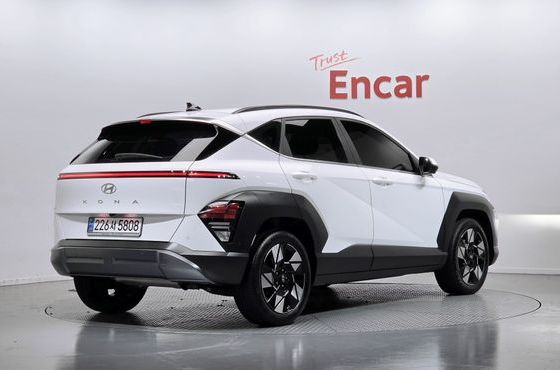 Hyundai Kona Inspiration — пробег 34 807 км — фото 2 из 5