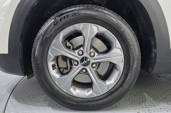 Kia Seltos Gasoline 1.6 Turbo 2WD Trendy — пробег 100 613 км — фото 5 из 5