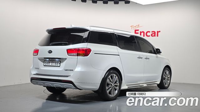 Kia Carnival из Кореи Encar