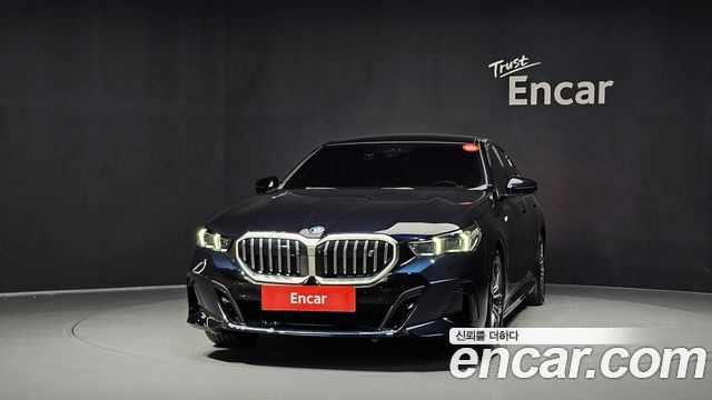 BMW i5 eDrive 40 M Sport — пробег 51 152 км — фото 3 из 5