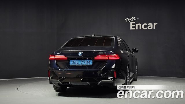 BMW i5 eDrive 40 M Sport — пробег 51 152 км — фото 4 из 5