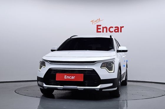 Kia Niro Prestige — пробег 49 955 км — фото 3 из 5