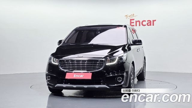 Kia Carnival 9-seater Luxury — пробег 102 876 км — фото 3 из 5