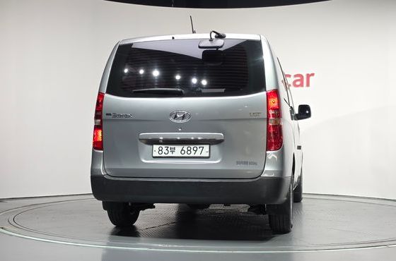 Hyundai Starex Van 3-Seater Style — пробег 271 274 км — фото 4 из 5